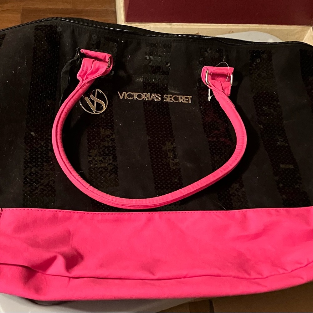 Victoria’s Secret Weekender Bag, 23x18, Like New No Strap